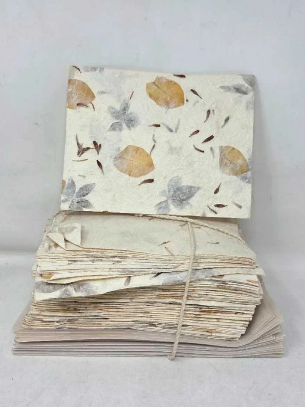 Handmade paper & envelope stationary set with pressed flowers